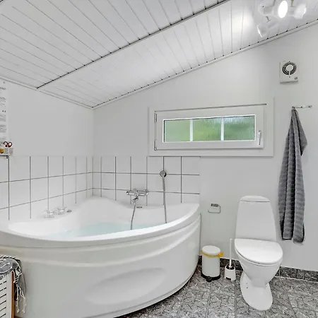 Holiday home Stunning In With Wifi Blavand